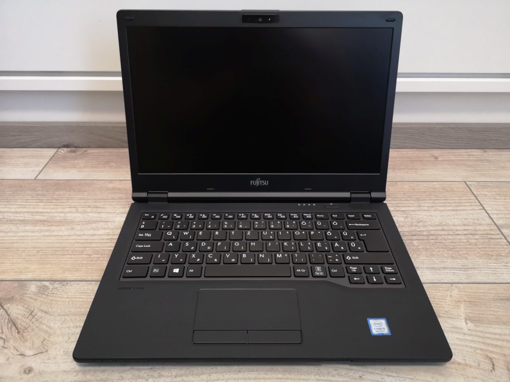 Fujitsu LifeBook E548